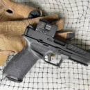 A pistol sight